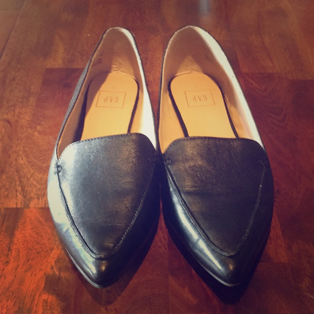 GAP Pointed Toe Flats